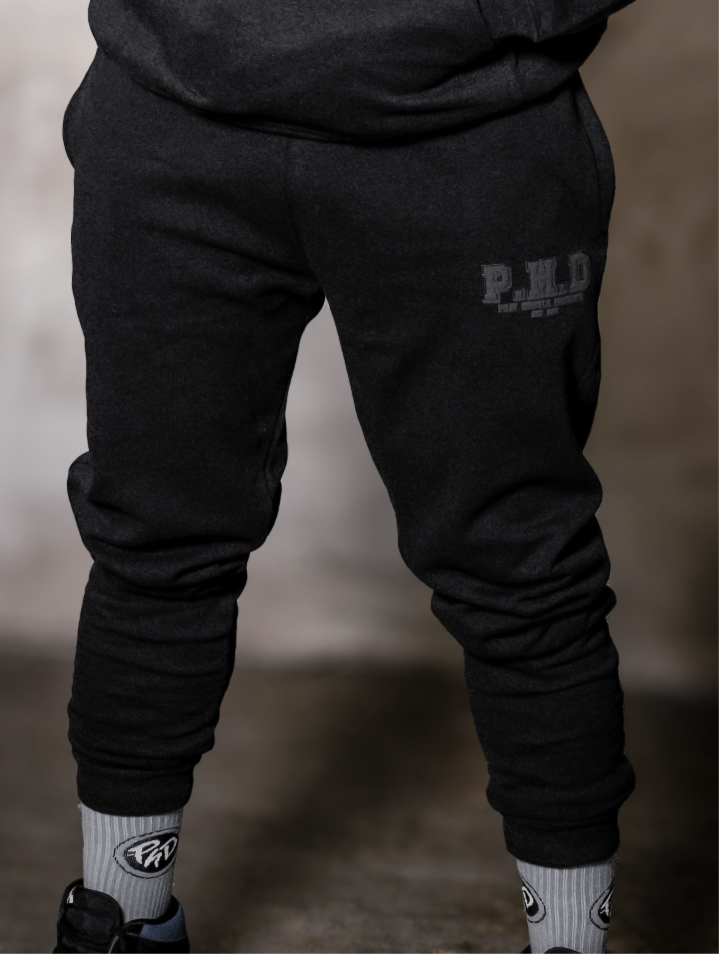 VARSITY SWEATS
