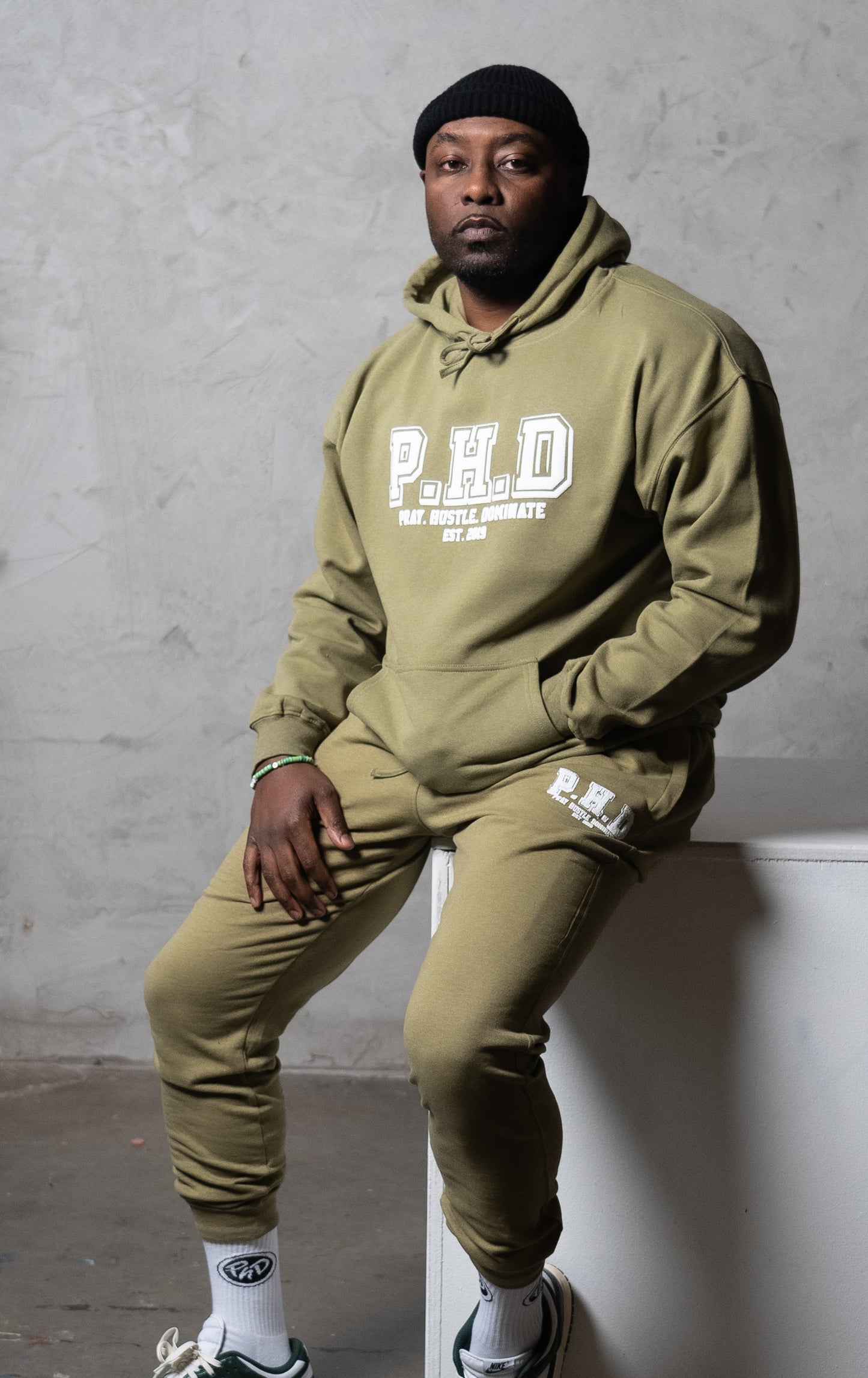 VARSITY SWEATS