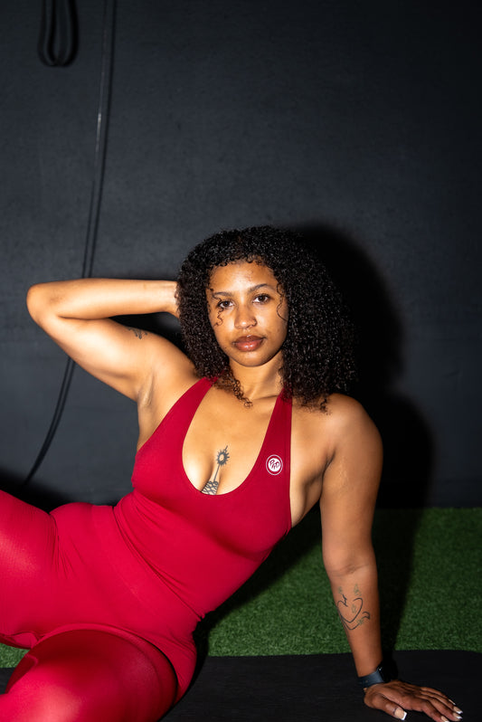 MERLOT SCULPT HALTER