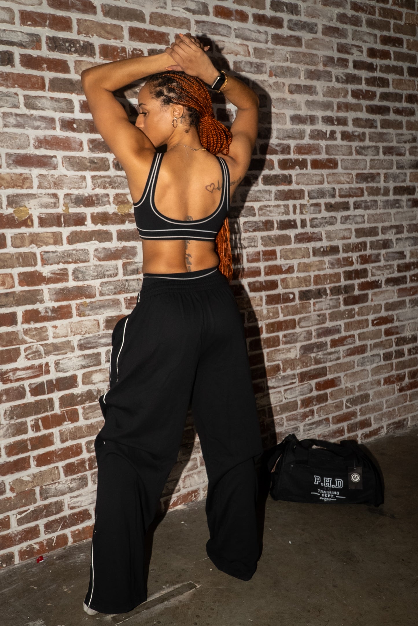 COZY NOIR SWEATPANTS